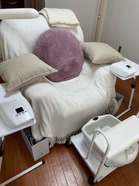 LEDライトご使用になりたい場合はお伝えください。またフットバスも消毒等して頂ければ使用可能です - Soltida 恵比寿駅徒歩1分の好立地プライベートネイルサロンの設備の写真