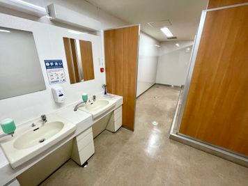 【女性トイレ１】 - テレワークブース新橋駅前 ブースAの設備の写真