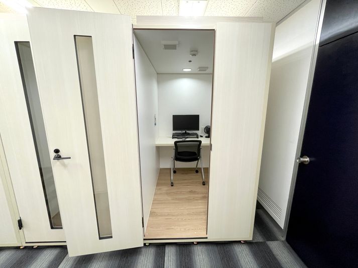 【閉店】ブースA - 【閉店】テレワークブース新橋駅前