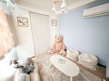 リピート利用が多いお部屋で、カップルさんのおうちデートに大人気です！ - ピッコロ町田 多目的スペースの室内の写真