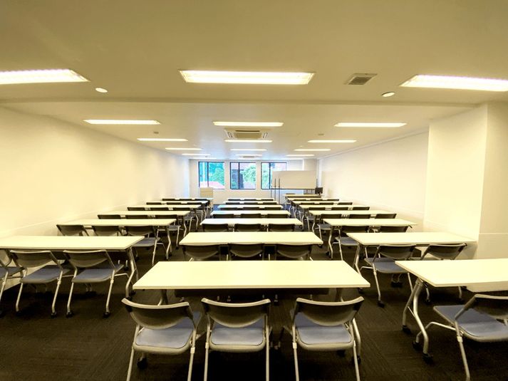 Room A（セルフ設営/当日予約OK） - 大阪会議室 梅田北新地店