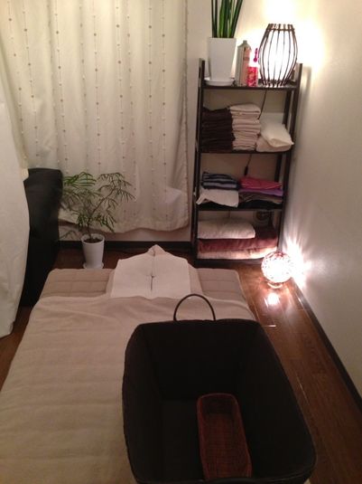 「隠れ家マハナ」小さなワンルーム貸切レンタルサロン - レンタルサロン「隠れ家マハナ」