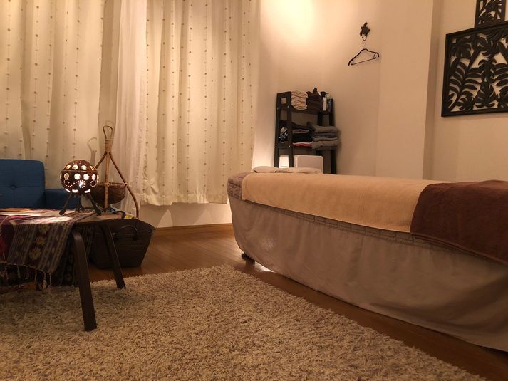 「隠れ家マハナ」小さなワンルーム貸切レンタルサロン - レンタルサロン「隠れ家マハナ」