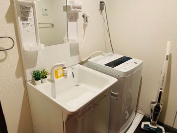 洗面台 - 五反田徒歩4分「&Living」バリ風モダンレンタルスペース 五反田徒歩4分「&Living」バリ風レンタルスペースの設備の写真