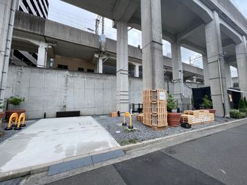 【練馬駅・桜台駅】✨2022年6月新規オープン✨キッチンカーやポップアップストアの出店可能！街とつながるテラス☕🌿 - エミキューブ桜台シェアテラス