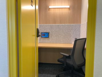 【1時間400円～！WiFi無料✨】中村公園駅より徒歩1分！完全個室！テレワークやWEB会議に最適なプライベート空間✨ - いい部屋Space中村公園店