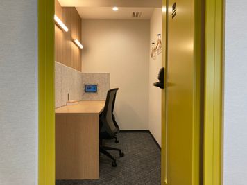 【1時間600円～！WiFi無料✨】中村公園駅から徒歩1分！完全個室！テレワークやWEB会議に最適なプライベート空間✨ - いい部屋Space中村公園店