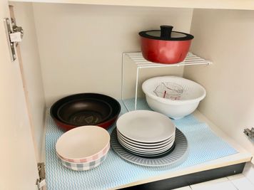 キッチンの下部の収納に調理器具など入っております。 - お気軽スペースHARU　甲南パーティースペースの設備の写真