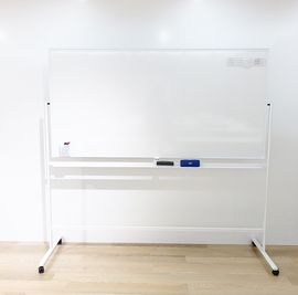 可動式ホワイトボード - min-pack pack04の設備の写真