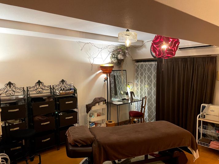 リラクゼーションサロン「ミモザの慶び」 - ネズバン桜坂502号