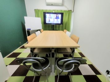 LINCRASチサン博多 01〈LINCRASチサン博多〉の室内の写真