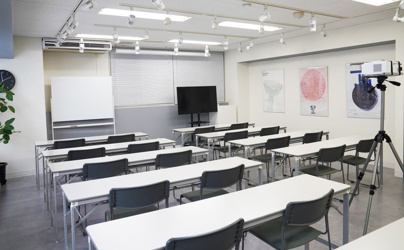 徒歩2分 本町エリア会議室・セミナー・スクール最大30脚! - リバース　レンタルスペース