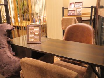 ネイルブース２台までご用意可能♪ - Hair&Spa Lore  美容師さん・ネイリストさん・アイリストさん貸しスペースの室内の写真