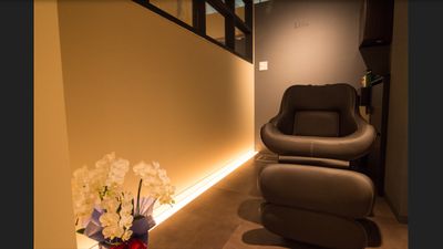 半個室のシャンプー台で他の人の目を気にせず仕事が出来ます。 - Hair&Spa Lore  美容師さん・ネイリストさん・アイリストさん貸しスペースの室内の写真