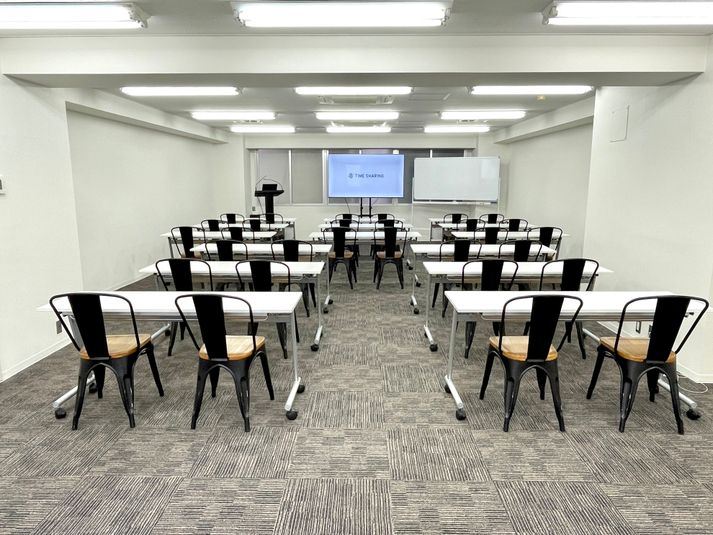 最大34名収容★3階ワンフロア貸切の貸し会議室 - TIME SHARING 茅場町 岡本ビル