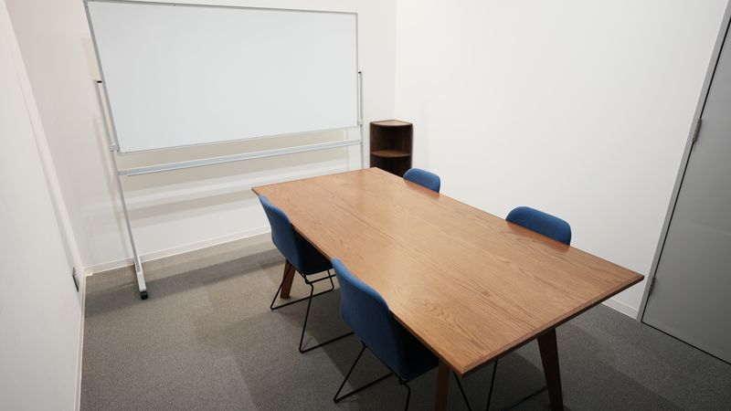 会議室小① - TOGITOGI 会議室小の室内の写真