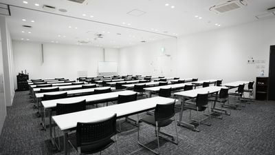 【岡山駅徒歩10分】綺麗な室内、講習、イベント利用に最適！  TOGITOGI セミナールーム定員48名 - TOGITOGI