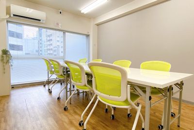 Colormell（カラメル）恵比寿東口1号店 会議・デスクワーク専用🉐プランの室内の写真