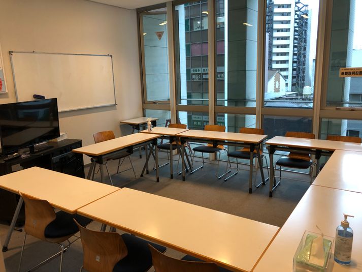 教室 - 九州日仏学館