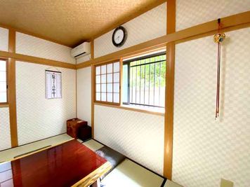 清潔感のある室内 - 名古屋会議室 日蓮宗 太閤山 常泉寺 本堂+客殿+奥の間の室内の写真