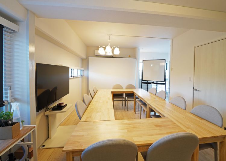 レイアウト自在！食事会・サロン・会議に！32㎡のレンタルスペース - つくばレンタルスペース パークサイド二の宮