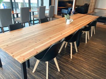 シェアデスク - IKOMAI DESK (Coworking Space) ワークスペースAの室内の写真