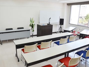 名古屋会議室 芝電ビル新栄町店 貸会議室（全室）の室内の写真