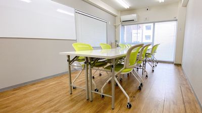 Colormell（カラメル）恵比寿東口1号店 会議・デスクワーク専用🉐プランの室内の写真