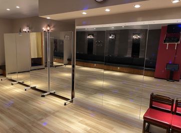 全面鏡 - D-studio レンタルスペース(ダンス、演奏、イベントなど)の設備の写真