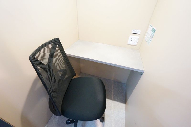 No.4 - RemoteworkBOX 駅前中央ビル店