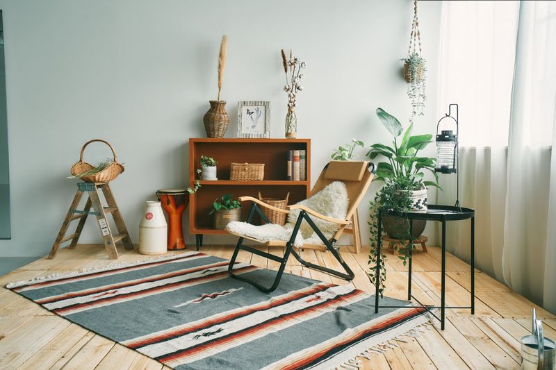  "Attic" - in the house / Mejiro