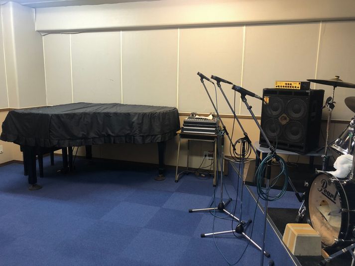 リハーサルスタジオ、ライヴスペース - 島塚ビル2階Deja-vu