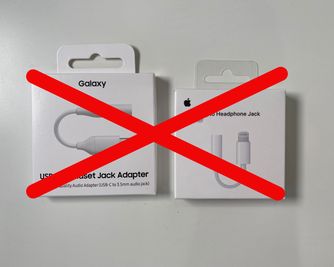 お持ちのデバイスへの配線はお客様でご用意ください - ブルーバード 【撮影スタジオ】ローズの設備の写真