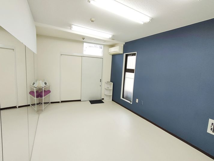 ダンスができるレンタルスタジオB - H.Wスタジオ