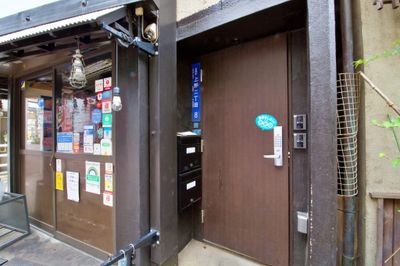 【ラッキースペース】スクエア上野御徒町 ４Fレンタルスペースの入口の写真