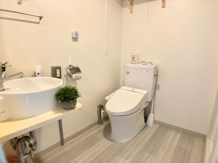 神田駅近の多目的スペース★テレワーク・会議・撮影・施術等に♪ - 【楽らく会議室 神田】