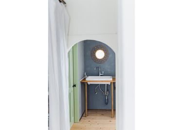 11時撮影（６月）
洗面所 - ToiToiToiスタジオHANNA 自然光の入る撮影スタジオ！キッチン付きで様々な演出が可能。の室内の写真