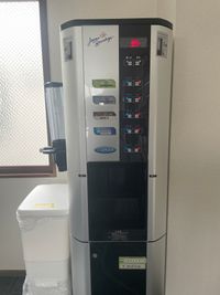 ドリンクサーバーのお飲み物はご自由にどうぞ - 会社の番頭さん 最大36名収容/ドリンク付/冷房完備/セミナールームの設備の写真