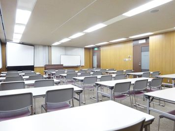 名古屋会議室 プロトビル葵店 会議室Cの室内の写真