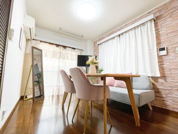 登戸駅5分｜当日予約割引実施中｜会議｜セミナー｜リモートワーク｜レッスン｜自己PR動画撮影にも！ - 【Sweet登戸】