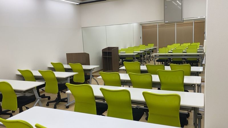 ２階６３ーE2号室 - 自習室うめだの貸し会議室　３ビル