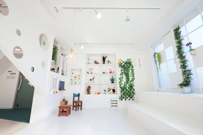 子供部屋をイメージした撮影セット。 - Wonder Hutte｜家族やグループで使いやすい撮影スタジオ 📸清潔で明るくどなたにも安心して使っていただける撮影空間ですの室内の写真