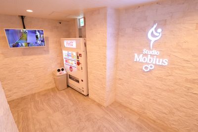 スタジオ&オフィス メビウス 【Gスタジオ】完全個室・パワーラック導入・サンドバックの入口の写真