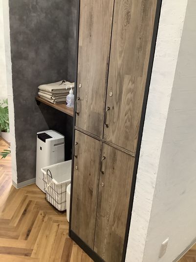 面貸し - レンタルスペース　美容院　ミラーレンタル