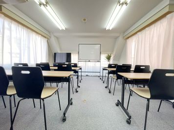 針谷第二ビル4F 15名(最大20名)利用できるレンタルスペースの室内の写真