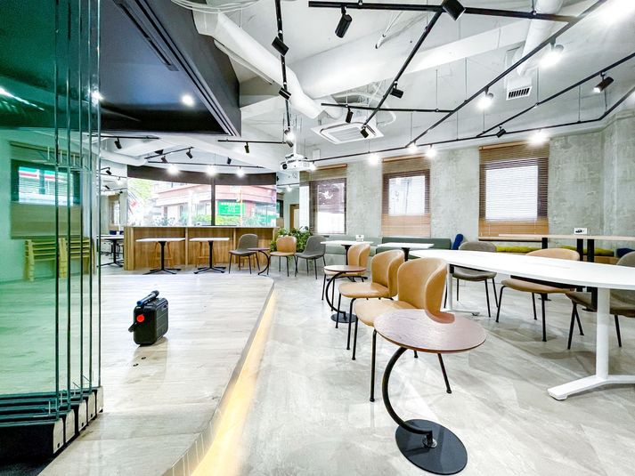 【ステージ/控室2部屋完備】交流・セミナー・イベントスペース - Colony#15高田馬場