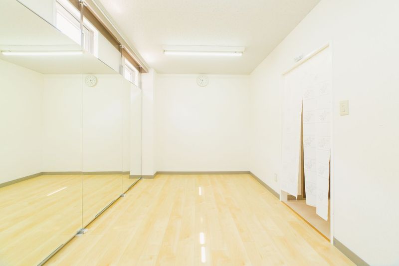 【名古屋駅3分】ダンスができるレンタルスタジオ！当日予約も可能！ - 名古屋レンタルスタジオ Povit