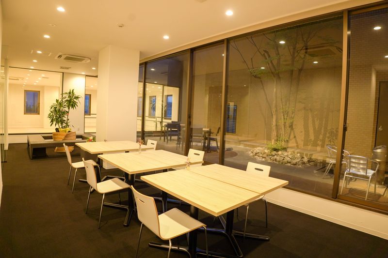 ”開放感抜群" ホテルジムレッスンスタジオ - H.B.P HOTEL