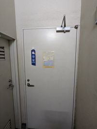 レンタルスタジオ西荻リノ 【防音】レンタルスタジオ西荻リノの入口の写真