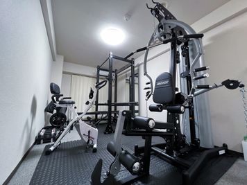 ⭐府中駅4分！完全個室⭐パーソナルトレーニング ヨガ、ストレッチ - CurioSpace府中ジム